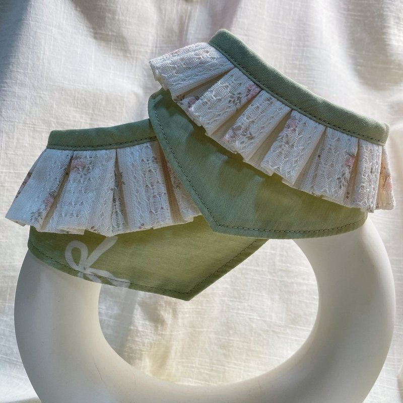 發裁手作。Facai Handmade Pet Bandana - Margret Bandana - Forest Whisper Lace - ปลอกคอ - ผ้าฝ้าย/ผ้าลินิน สีเขียว