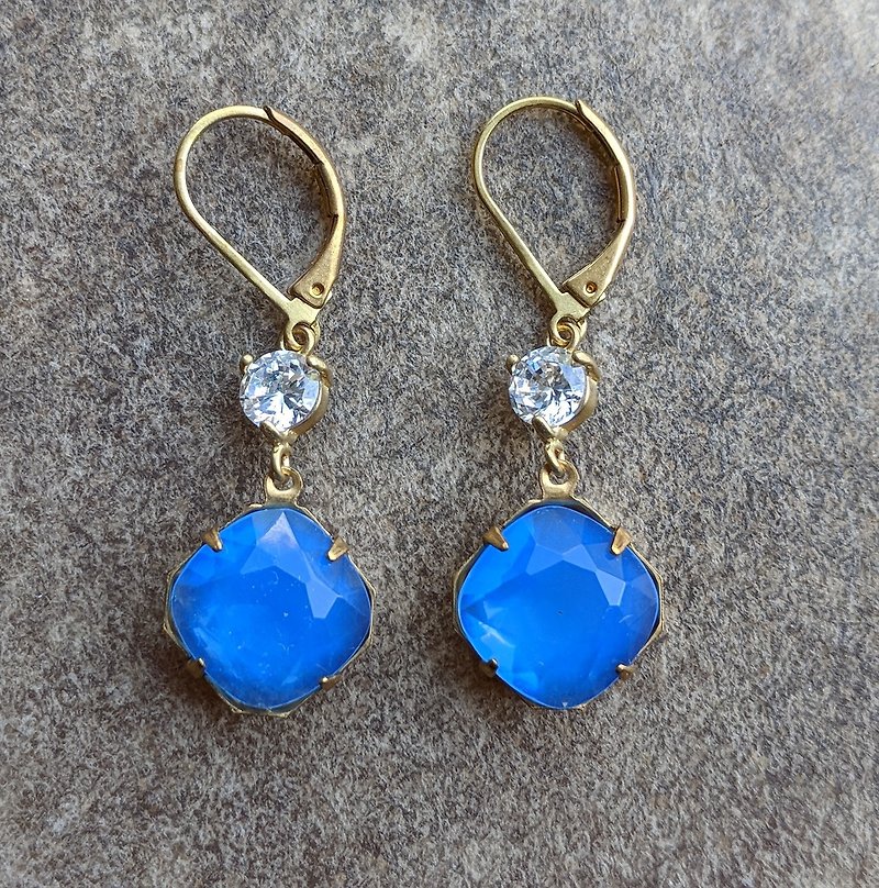 古董水藍玻璃鋯黃銅針式耳環 - 耳環/耳夾 - 玻璃 藍色