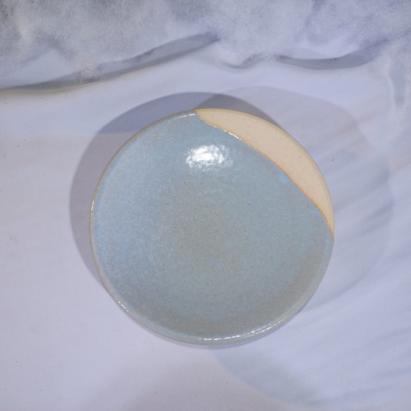 限定灰眉月陶盤約Ø12.3 cm - 碟子/醬料碟/醬油碟 - 陶 藍色