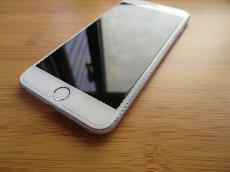 9H鋼化玻璃保護貼 非滿版 For iPhone6S - 手機殼/手機套 - 玻璃 白色