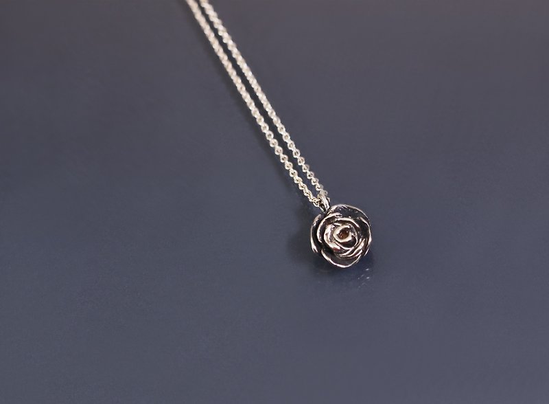 花系列-小玫瑰925銀項鍊 - 項鍊 - 純銀 紅色