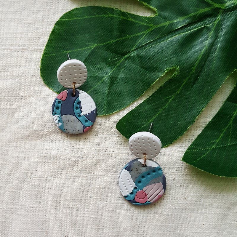 Colorful geometric pattern round soft clay earrings / hand made earrings / ear type (Christmas gift, exchange gifts) - Earrings & Clip-ons - Clay Multicolor