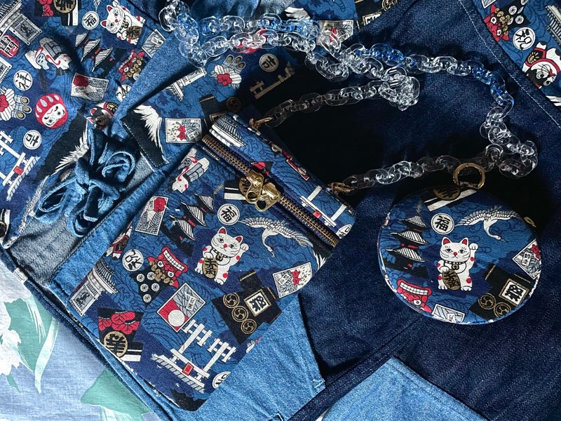 Dark blue Japanese pattern zipper mobile phone bag - กระเป๋าแมสเซนเจอร์ - ผ้าฝ้าย/ผ้าลินิน 