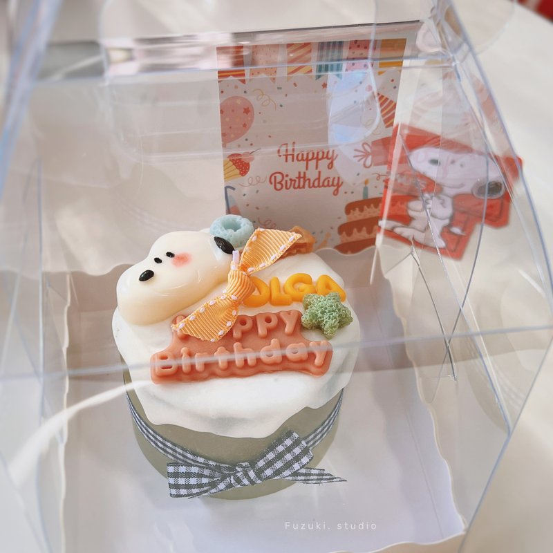 史努比蛋糕蠟燭 客製化Snoopy蛋糕蠟燭 手工香氛蠟燭蛋糕 - 香氛蠟燭/燭台 - 蠟 