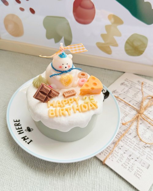 バースデーベアの香り付きケーキキャンドル、バースデーケーキ
