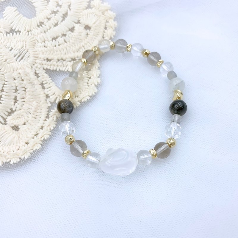 Little Tea Rabbit/Rose Quartz White Crystal Citrine Labradorite Aurora 23 Moonstone Crystal Bracelet - สร้อยข้อมือ - วัสดุอื่นๆ สีกากี