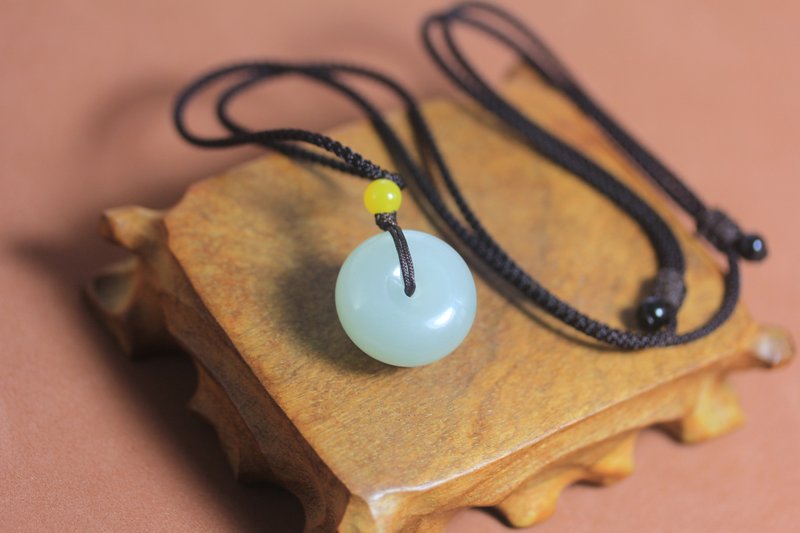 【平安扣】 項鏈 吊飾 掛件天然和田玉/寓意平安吉祥 - 項鍊 - 玉石 白色