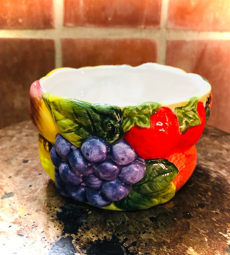 台灣製造 浮雕手繪 水果陶瓷碗 - 擺飾/家飾品 - 瓷 紅色