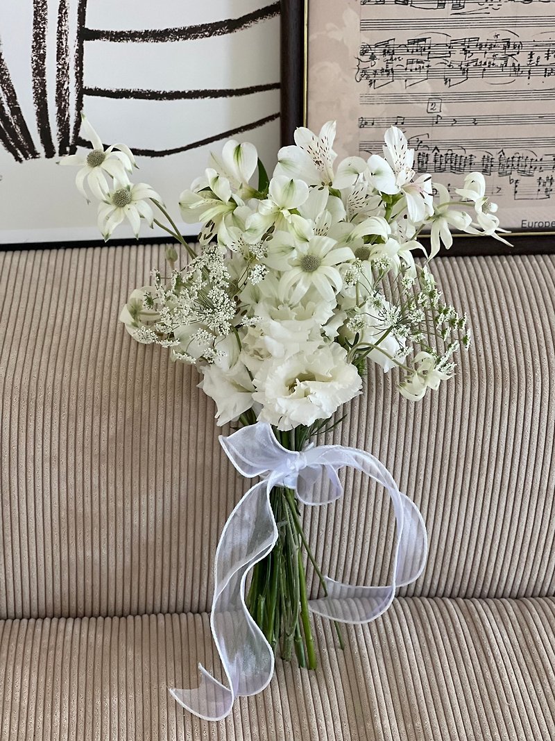 Apollo-fresh white bouquet - Plants & Floral Arrangement - Plants & Flowers White