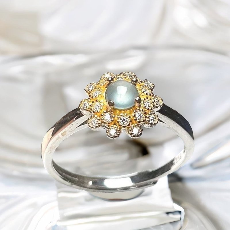 放光玻璃種翡翠蛋面戒指 925純銀 | 天然翡翠A貨 | 送禮 - 戒指 - 玉石 綠色