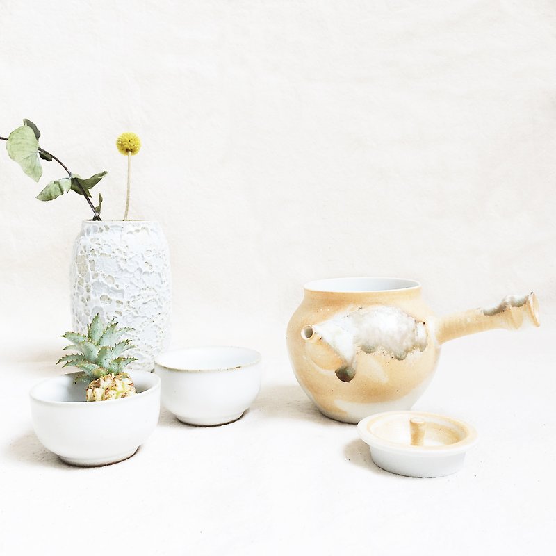 磨砂岩石釉色陶瓷手作二人茶壶套装 - 茶壺/茶杯/茶具 - 瓷 橘色