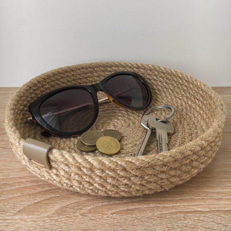 Jute basket for storage, key and change holder, jute rope tray - กล่องเก็บของ - วัสดุอีโค สีนำ้ตาล