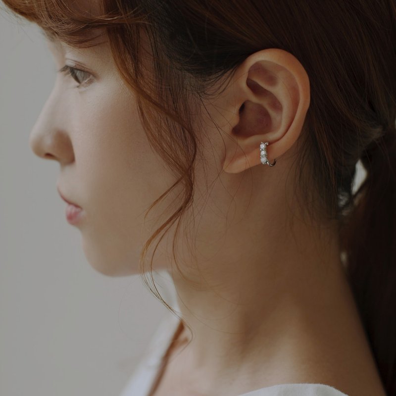 The most beautiful time / single-sterling silver ear buckle - ต่างหู - เงินแท้ สีเงิน