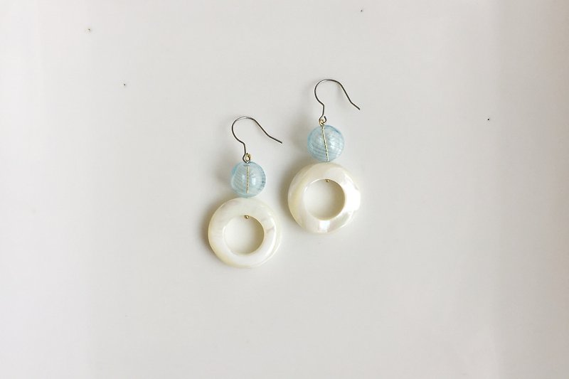 Jumping circle bubble shell earrings - ต่างหู - เครื่องเพชรพลอย สีน้ำเงิน