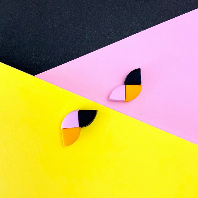 quarter black×pink×yellow Clip-On - Earrings & Clip-ons - Clay Multicolor