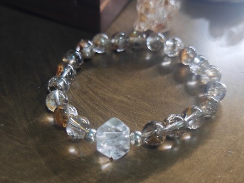 zen crystal jewelry 礦石飾物設計 黃泥骸骨水晶手串|閃靈鑽|獨一無二|crystal