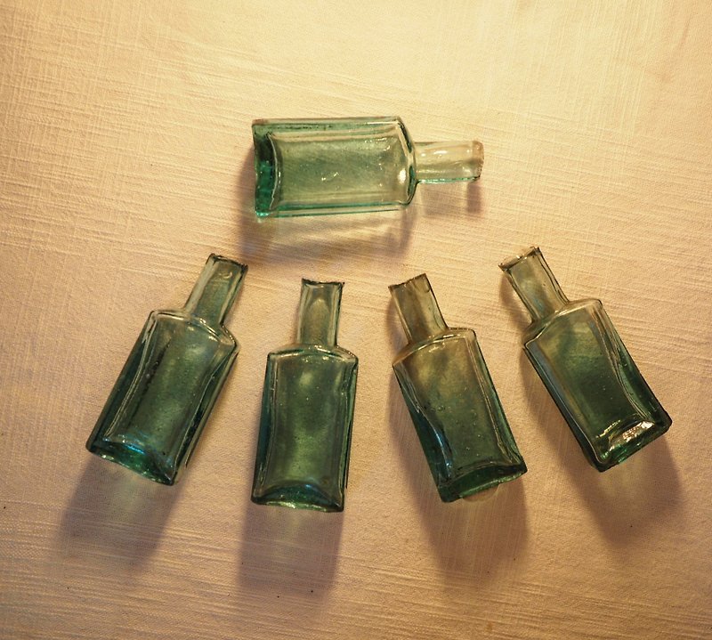 英國製藍綠色古董玻璃墨水瓶 單個出售 - 擺飾/家飾品 - 玻璃 