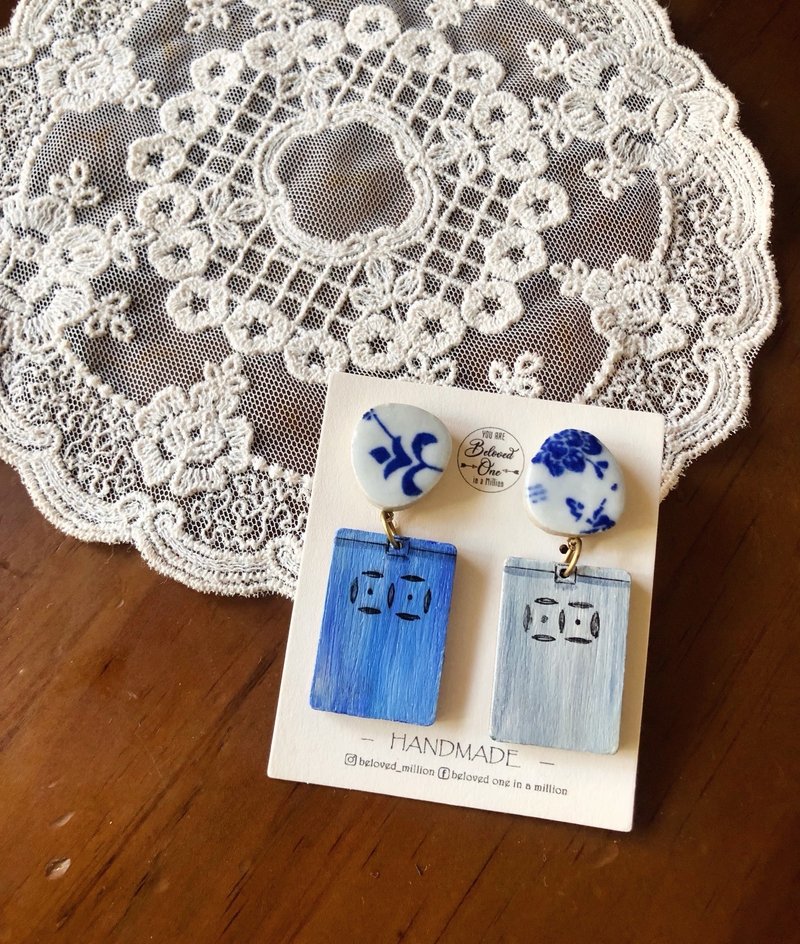 青花瓷x鋅鐵信箱-香港手繪耳環 - 耳環/耳夾 - 木頭 多色