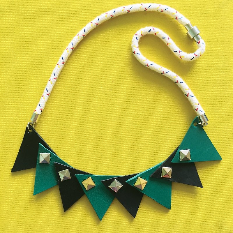 Geometry Colour Block Leather Necklace - สร้อยติดคอ - หนังแท้ สีเขียว