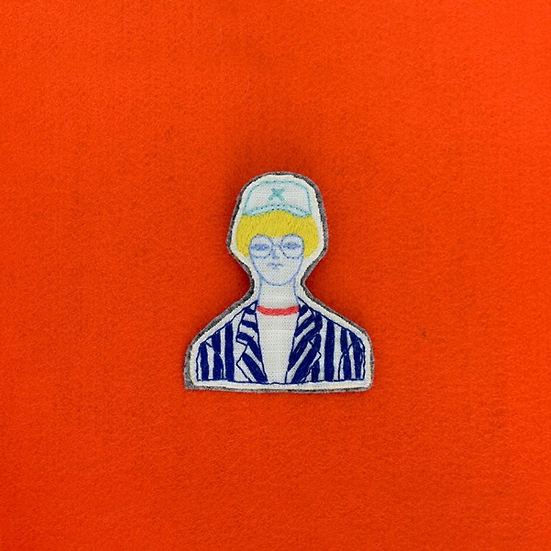 # Blond boy - Limited hand-embroidered pin - Brooches - Thread Multicolor