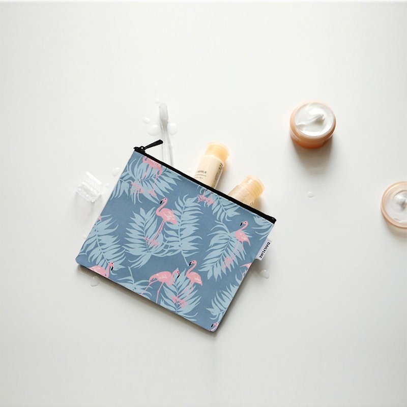 Small day tarpaulin cosmetic bag M-09 flamingo, E2D07242 - กระเป๋าเครื่องสำอาง - ผ้าฝ้าย/ผ้าลินิน สีน้ำเงิน