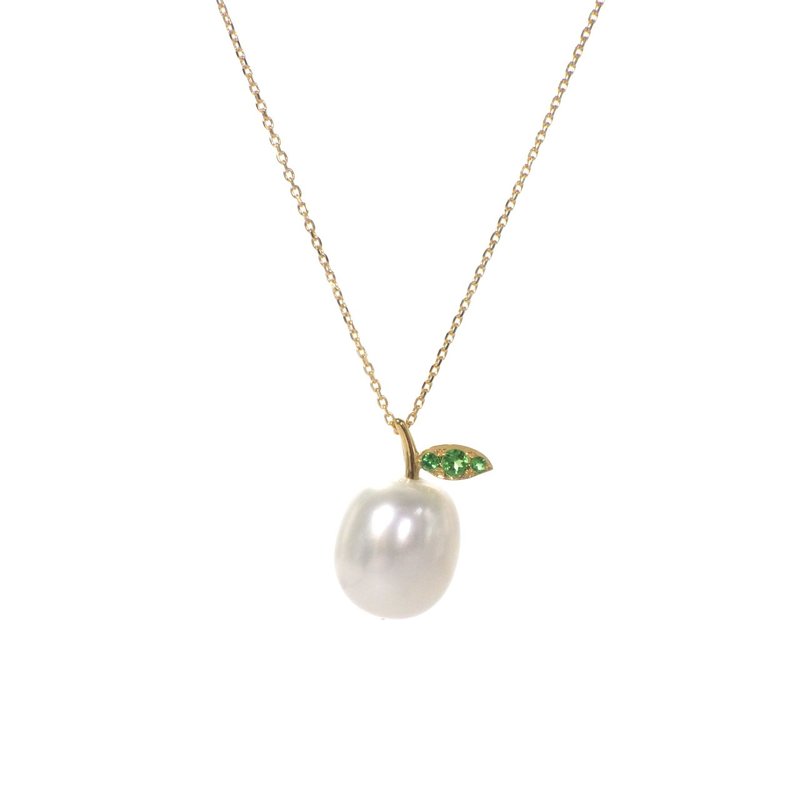 Fruit pendant South Sea Baroque pearl Green garnet 18K yellow gold - Necklaces - Pearl 