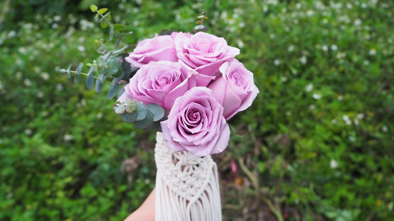 [ウエディングシリーズ - 花嫁の花の結婚式のブーケを保持] [花手織りレースのハンドルを保持します] - 観葉植物 - コットン・麻 ホワイト