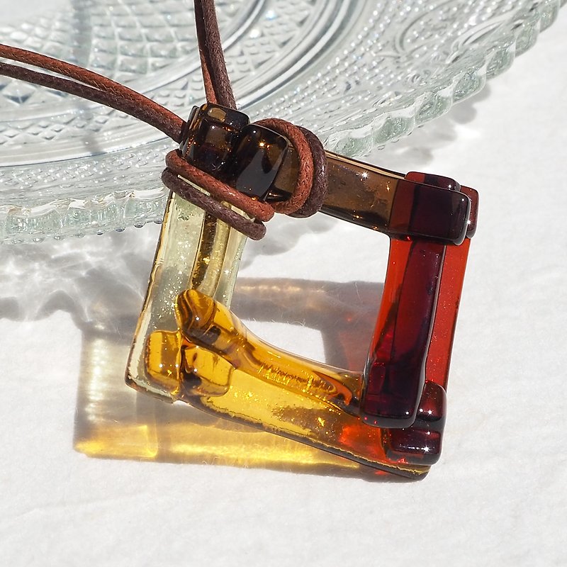 彩重ねガラス(いろがさね【マロン】)ネックレス 【大きさ選べます】【受注制作】 - 項鍊 - 玻璃 咖啡色