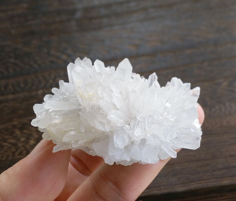 Crystal 四川產地 菊花晶晶簇 白水晶晶簇 天然礦石 原礦 - 擺飾/家飾品 - 其他材質 