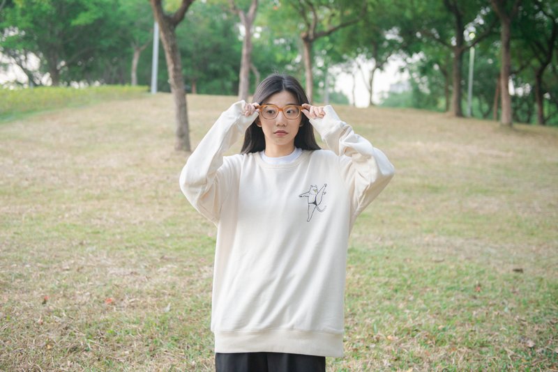 站著劈腿不明動物 OVERSIZE 中性純棉圓領大學 T - 女上衣/長袖上衣 - 棉．麻 白色