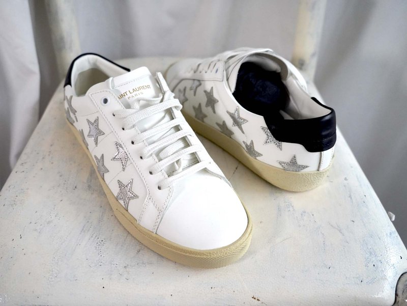 Size 42 shoes SAINT LAURENT white leather silver star patch casual flat walking shoes sneakers - Men's Casual Shoes - Genuine Leather White