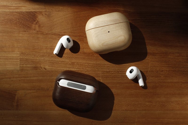 UNIC classic wood Airpods3 protective case/Airpods (3rd generation) earphone case [can be customized] - ที่เก็บหูฟัง - ไม้ สีนำ้ตาล