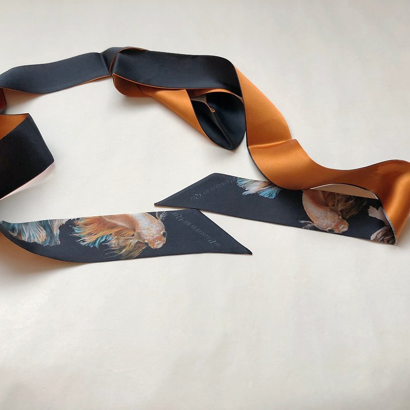 Betta fish silk art black multi-purpose scarf - ผ้าพันคอ - ผ้าไหม 