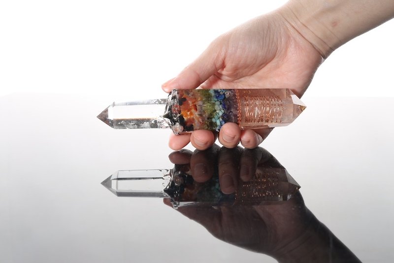 快速出貨_水晶脈輪治療魔法棒3彩虹白水晶柱淨化儀式天然礦石能量 - 裝飾/擺設  - 水晶 多色