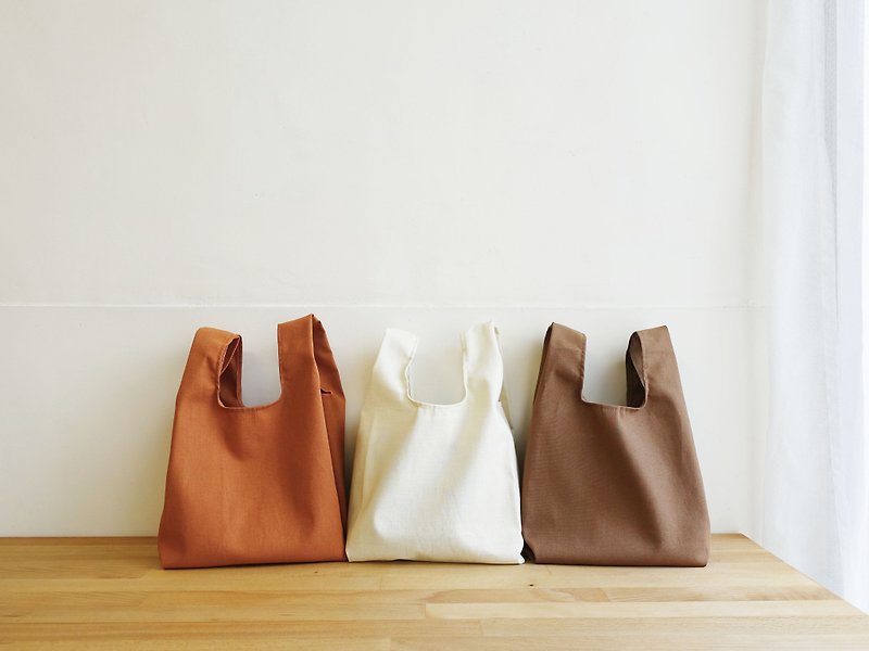 Cotton small eco-friendly shopping bag plain color 14 colors - กระเป๋าถือ - ผ้าฝ้าย/ผ้าลินิน หลากหลายสี