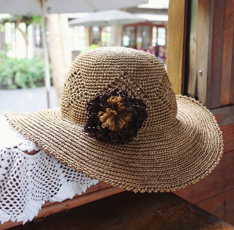 Hand-made-pattern woven big brim-hand woven sun hat-big head circumference / outing / light travel / birthday gift - หมวก - กระดาษ สีกากี
