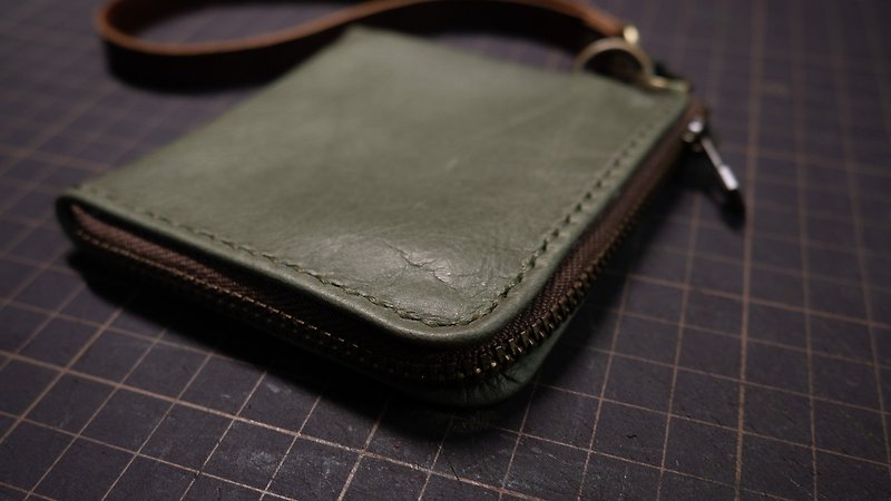 L-shaped zipper short clip - Wallets - Genuine Leather Black