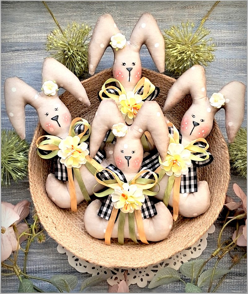 Fabric Easter bunny ,Set of 2, Easter decoration ,Primitive Easter ornaments - 擺飾/家飾品 - 棉．麻 