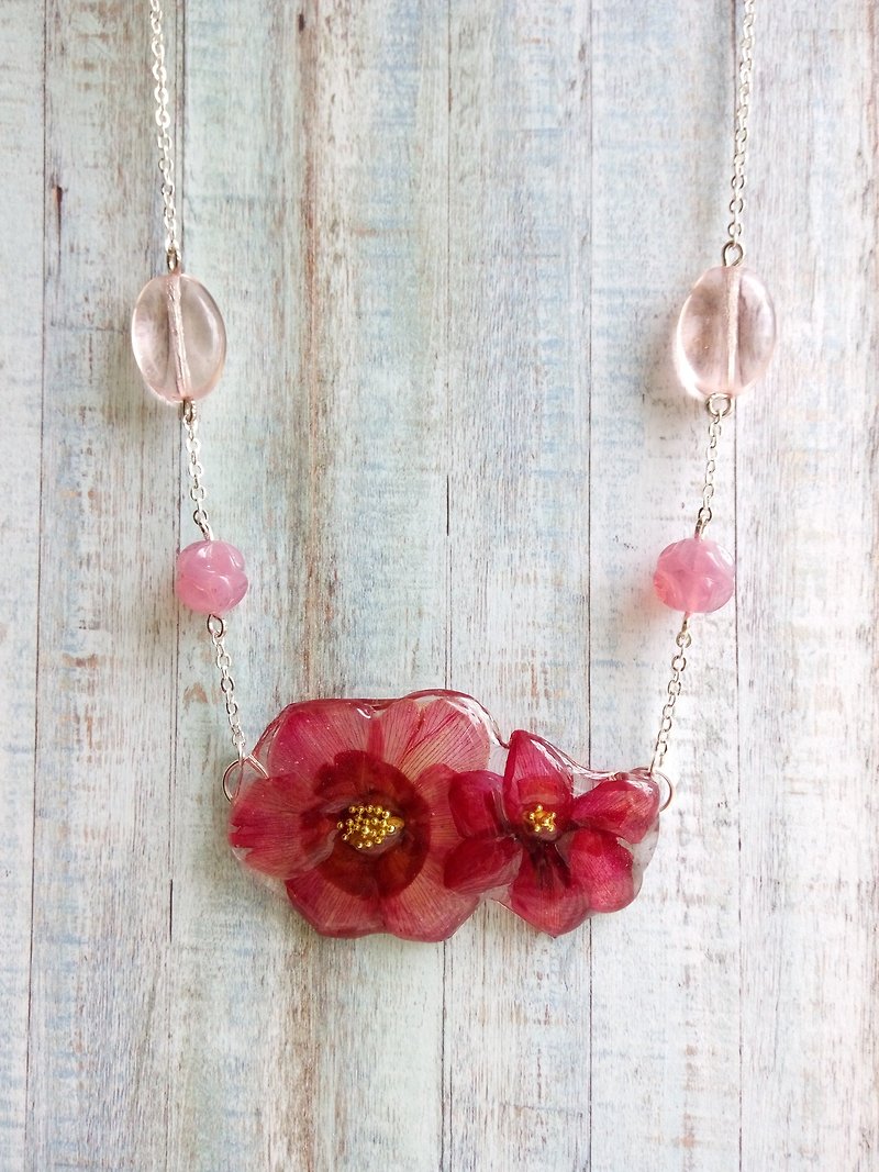 Resin Jewelry with Pressed Flowers.Handmade Resin Jewelry, Narcissus necklace - สร้อยคอ - พลาสติก 