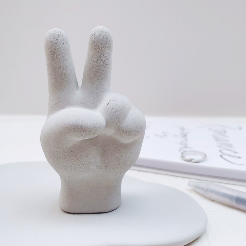 【Gift】Small Hand Biye Cement Diffusing Stone Ring Holder - Fragrances - Cement Gray