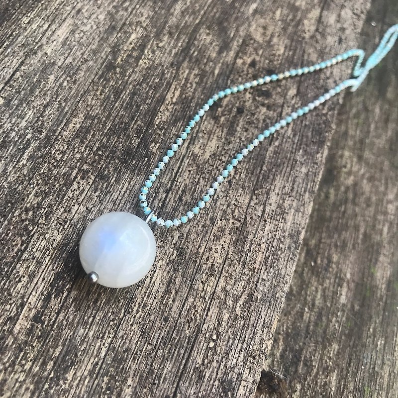 【Lost And Find】Natural  moonstone necklace - Necklaces - Gemstone Blue