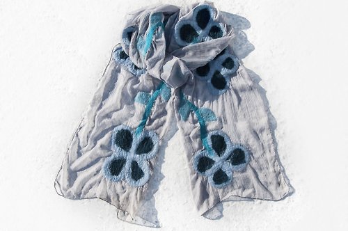 omhandmade 手工羊毛氈絲巾/濕氈絲巾/水彩藝術感圍巾/羊毛圍巾-藍綠花朵草原