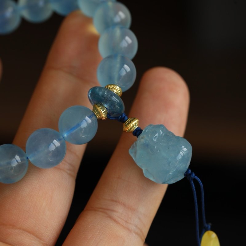 11mm natural raw mineral aquamarine aquamarine Pixiu safe ring Wax lotus design single circle handheld bracelet f - Bracelets - Crystal Blue