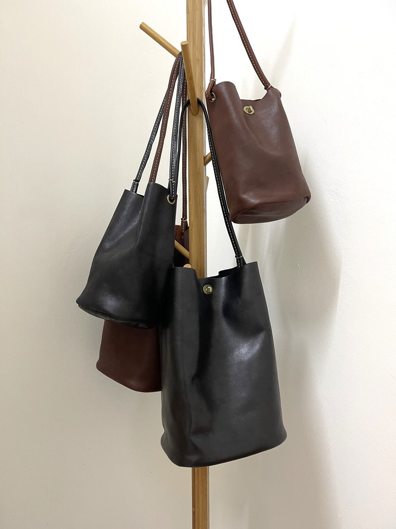 手工皮革水桶包- 簡約風格 -可訂製長度 全手工缝制的极简水桶 - 背囊/背包 - 真皮 