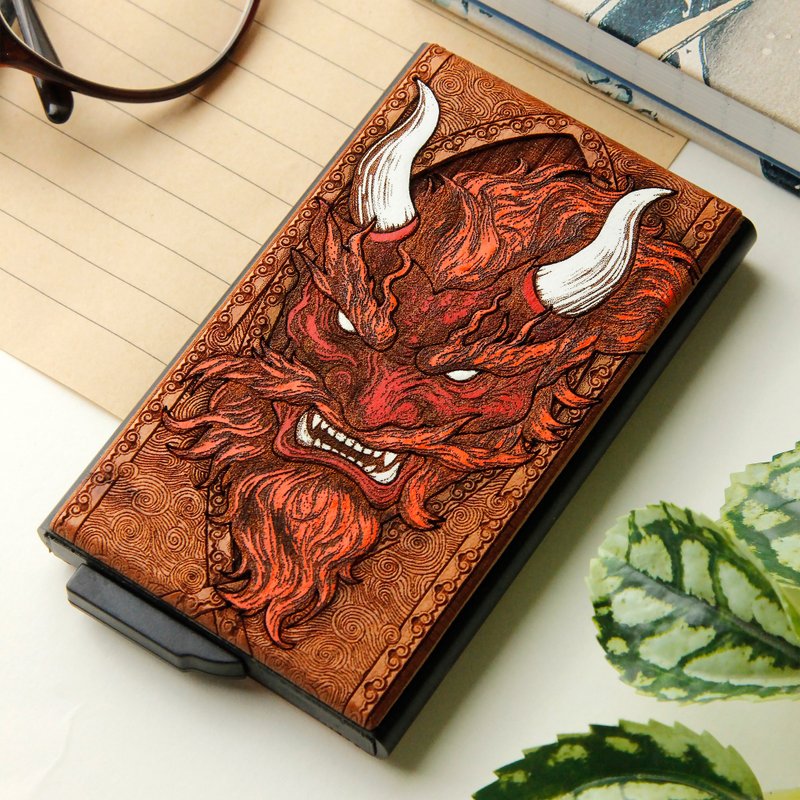 Oni -  Wooden card holder with laser engraving + hand painting - 名片夾/名片盒 - 木頭 咖啡色
