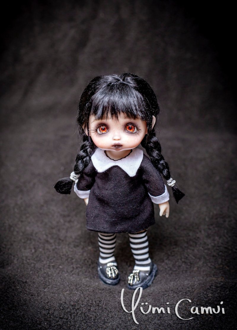 OOAK Wednesday doll by Yumi Camui - 玩偶/公仔 - 塑膠 多色