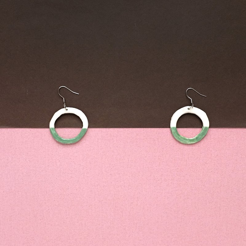 Macha ceramic earrings - ต่างหู - ดินเผา สีเขียว