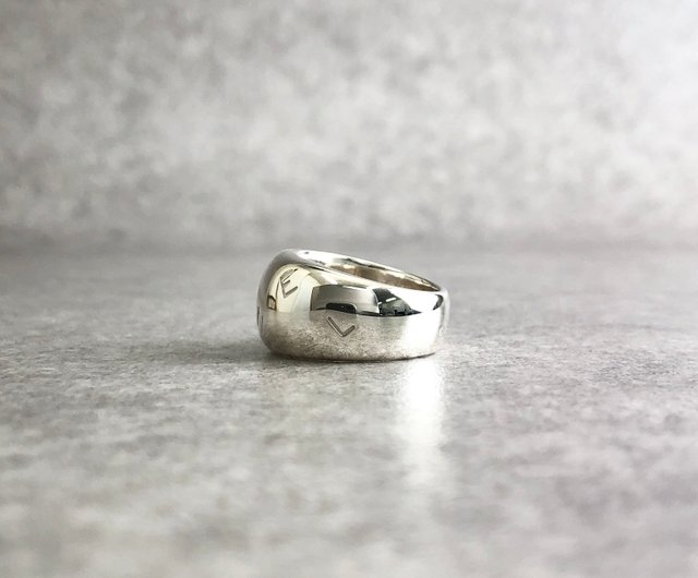 日本直送 名牌中古包 】CHANEL シャネル リング シルバー ロゴ 