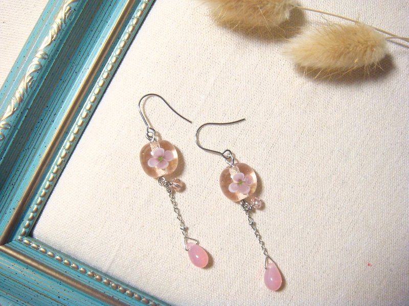 柚子林琉璃 - 花兒 - 櫻花粉 - 琉璃耳環 - 可改夾式 - 耳環/耳夾 - 琉璃 粉紅色