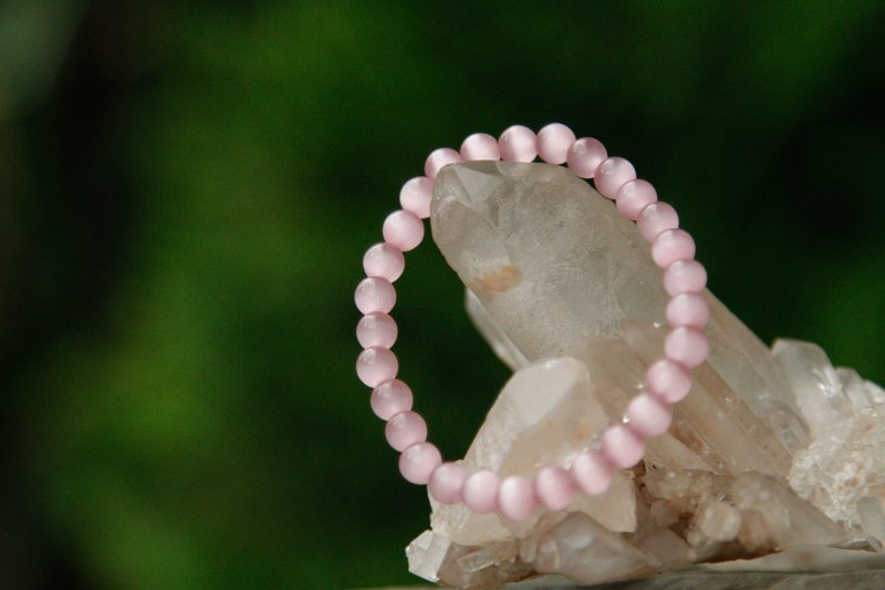 【Series of Bracele】6mm Pink Cats eye stone bracelet - สร้อยข้อมือ - เครื่องเพชรพลอย สึชมพู